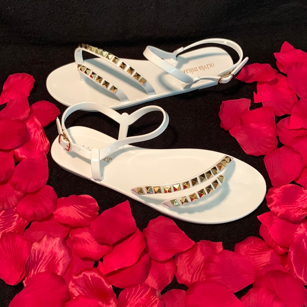 OLIVIA MILLER BRAND NEW SIZE 9 GORGEOUS SANDALS